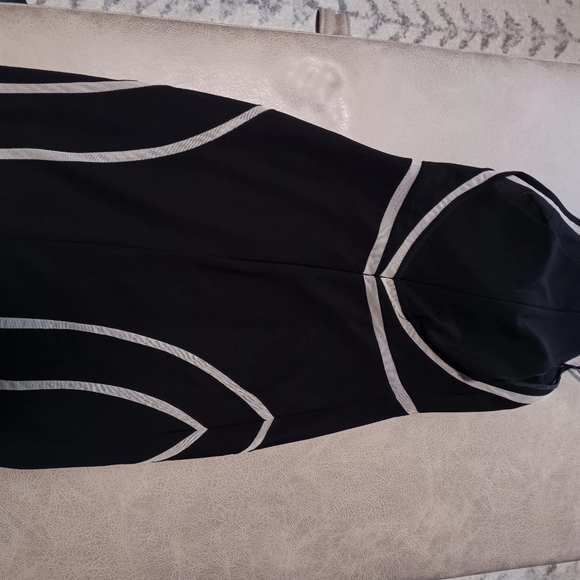 Xscape dress size 4 black pants knee length dress - Picture 5 of 6